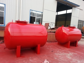 描述淄博四氟防腐蝕設備的特（tè）性和（hé）用途。